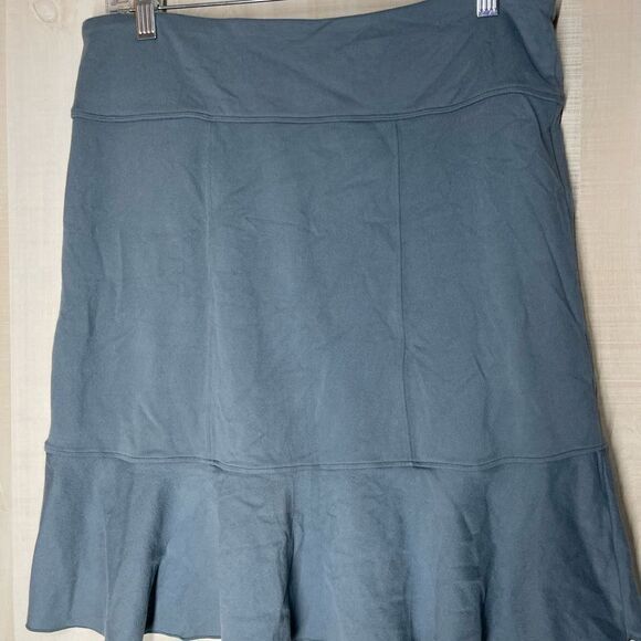 Athleta blue skirt with ruffle, size medium - Picture 2 of 15